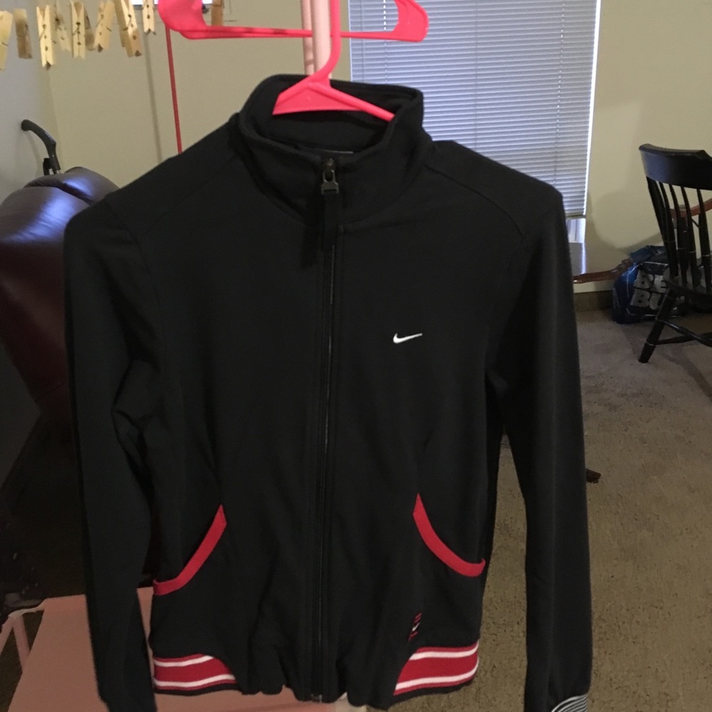 Nike jacket - Picture 2 of 2